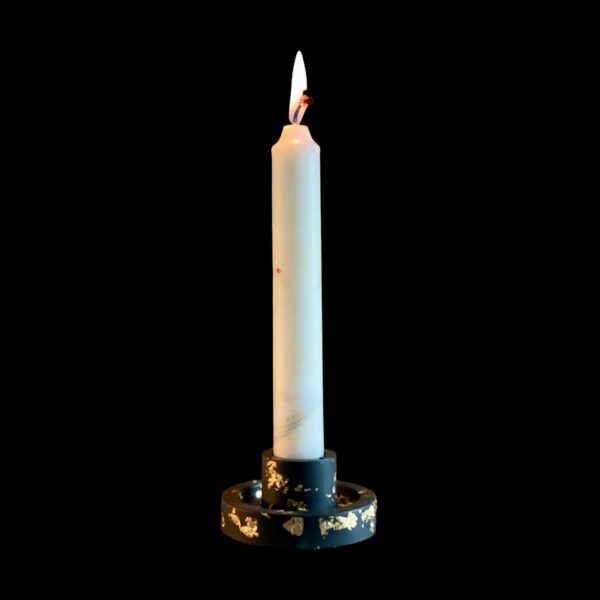 Ronde Jesmonite kaarsenstandaard zwart met bladgoud - Afbeelding 3